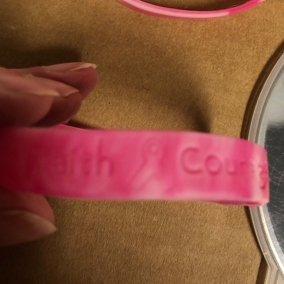 LOT of 11 Breast Cancer Support Bundle, CDs DVDs Bracelets Survival Manual Books - Picture 14 of 15